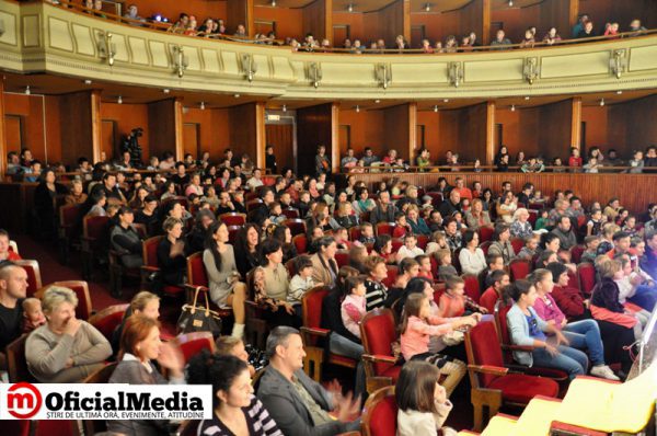 Programul teatrelor din București și din țară