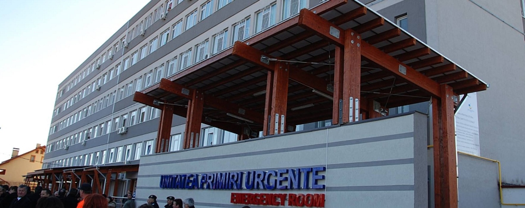 Un tânăr de 22 de ani a murit după ce s-a aruncat de la etajul Spitalului Județean de Urgență Târgoviște