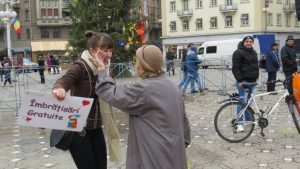 imbratisari_gratuite_large