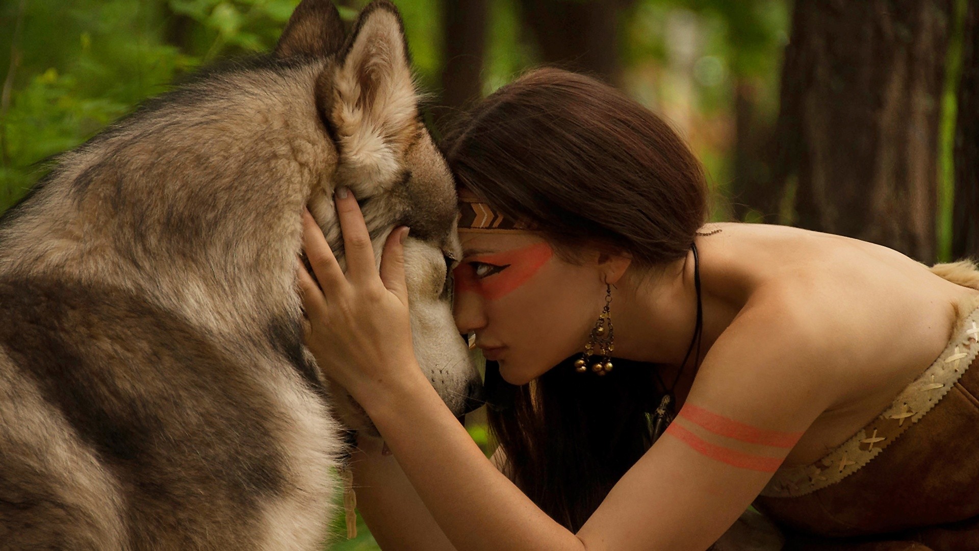 Femeia cauta un rau al lupului)