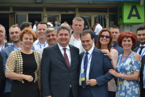 19368939_10209275459383089_409475967_o