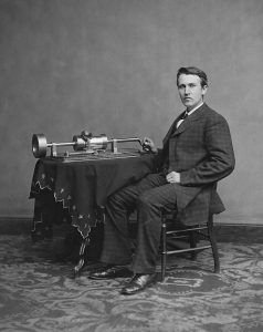 Edison_and_phonograph_edit2
