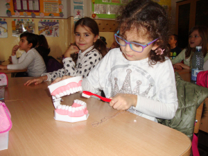 programul-scolar-colgate-tecuci-12