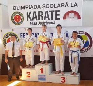 31543476_1929563990418551_5445793389142343680_n