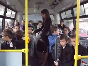 elevi-autobuz-rat-brasov