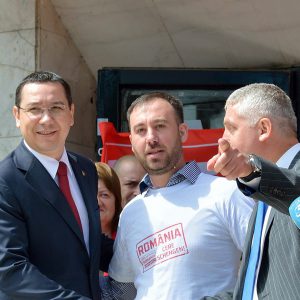 942522_1121228497900907_2206611669427085754_n