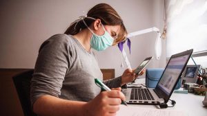 munca.acasa-computer-coronavirus