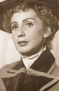 clody-bertola-747842l-600x0-w-660345d6