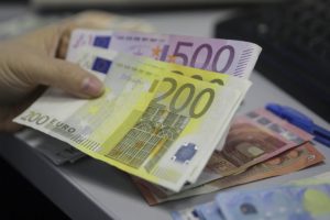 salariile-de-mii-de-euro-din-sistemul-bugetar.