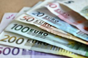 escrocherie-spania-romanca-un-milion-euro-batran_30585100