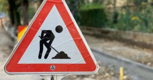 1195280santiertrotuarestradasdmdruminlucrufotoarhiva