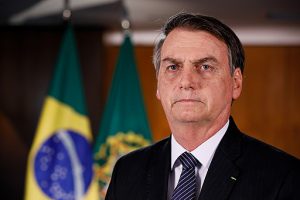 Jair_Bolsonaro_em_24_de_abril_de_2019_2