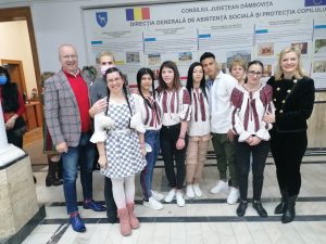 47087209-1009-4e4f-bf75-69525d3e4c1a