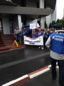 37710815_1907439039277525_5079606173997465600_n