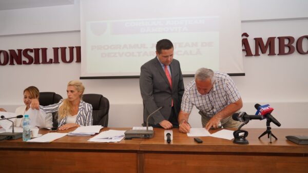 Oficial Media - 46 de noi contracte au fost semnate astăzi de președintele Corneliu Ștefan, în vederea finanțării de investiții prin Programul Județean de Dezvoltare Locală