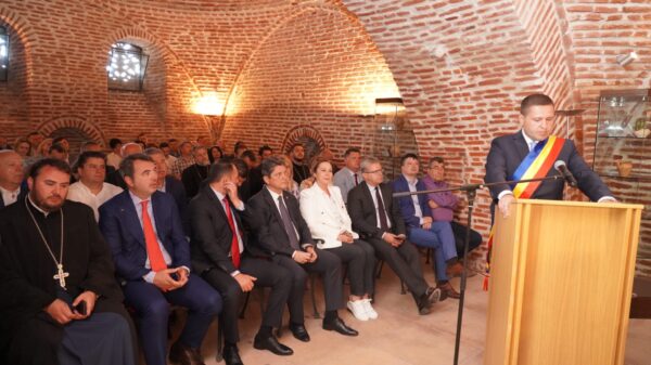 Oficial Media - Corneliu Ștefan, președintele Consiliului Județean Dâmbovița / Ședință festivă la Palatul Potlogi