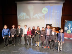 Bursierii Piano Star & William Fong (Mică)