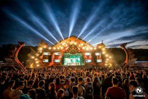 NEVERSEA-Primul-Festival-Alimentat-Energie-Verde-Eoliene-01