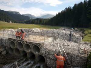 drum padina bucegi - munte
