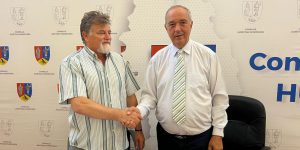 semnare-contract-CJ-Hundoara_amfiteatrul-Ulpia-Traiana-Sarmizegetusa-1280x640