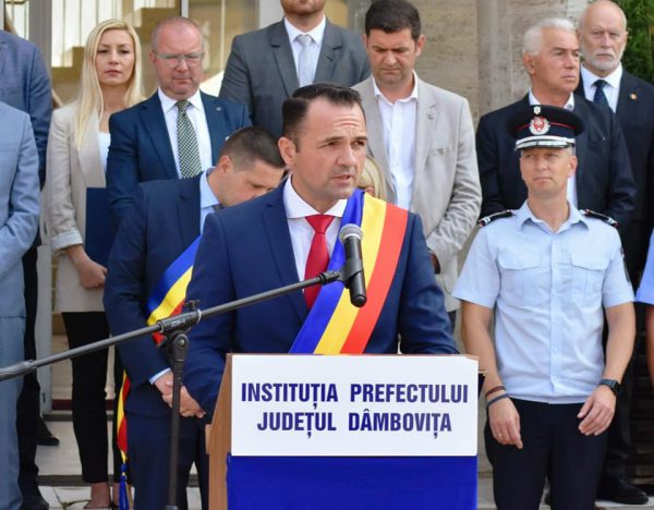 Oficial Media - Ziua Imnului Național al României - mesajul primarului municipiului Târgoviște