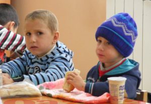 lapte si corn in scoli