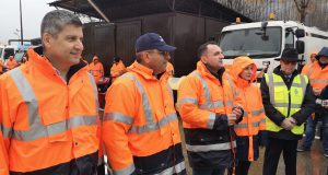 primaria targoviste - deszăpezire salubritate 1 - oficial media