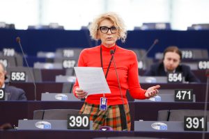 1673967062801_20230117_EP-142851D_CU__AH_030_Carmen-Avram