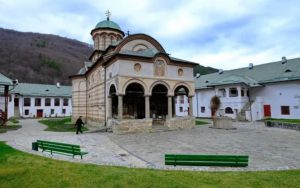 328506906_895705351630475_7527103891521000168_n