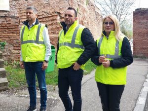 poarta dealul vanatorilor targoviste - primaria