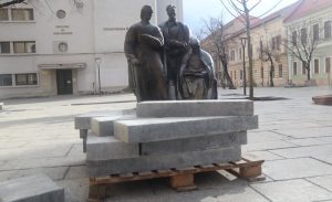 grupul-statuar-scoala-ardeleana-1