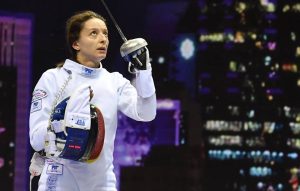 Ana-Maria-Branza-cu-privirea-spre-cer-2 (1)