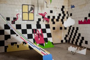 Andreea Ionita - broken pieces premade_THIS IS NOT MY YOUTHOPIA_Post-Digital Intersections_Marginal.ro (credit foto Alexandra Costea)