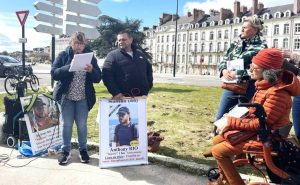 MjAyNDAzNDBkM2RiOGZlN2Y3YjE4ODc2YmU0MjA0YThkOTg2ZWM