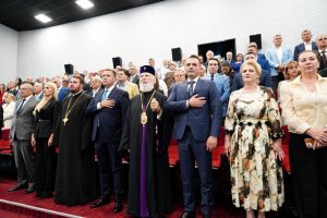 4ac1a467-27b6-45da-9e89-f015a6617103