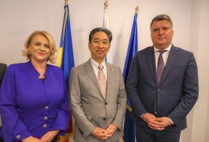 ambasadorul japoniei in romania - universitatea valahia 1