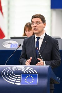 EP-171918A_Plenary_18_Floods