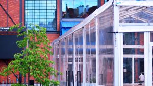 glass-house-with-blue-roof_wp