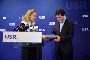 lasconi si nicusor dan