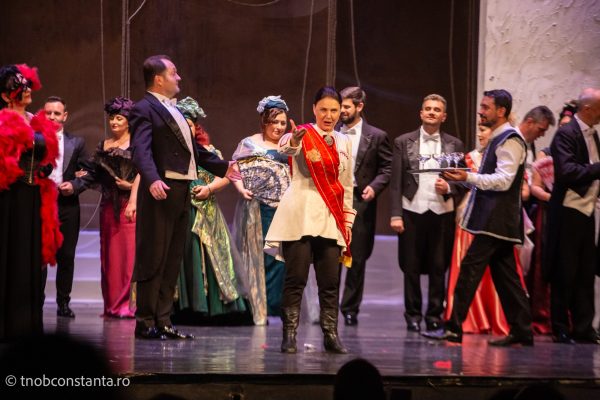 „Liliacul” de Johann Strauss