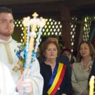 Carmen Holban: Izvorul Tămăduirii și Fântâna de Leac de la Mânăstirea Nucet